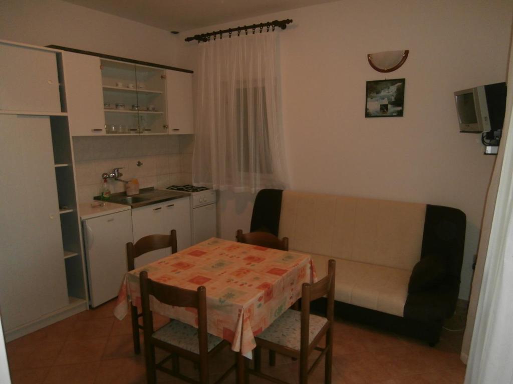 Apartments Nada Vodice Room photo
