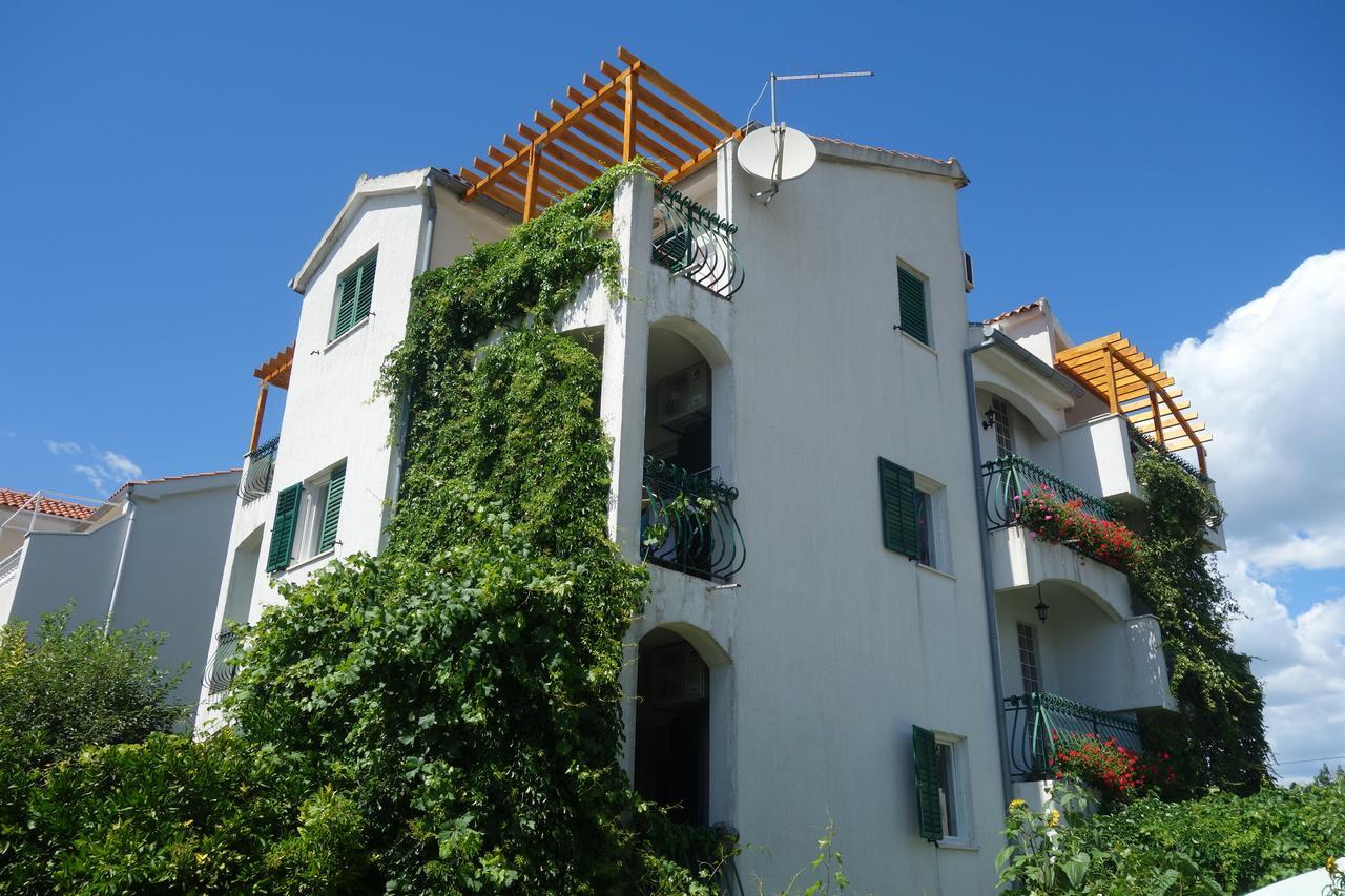 Apartments Nada Vodice Exterior photo
